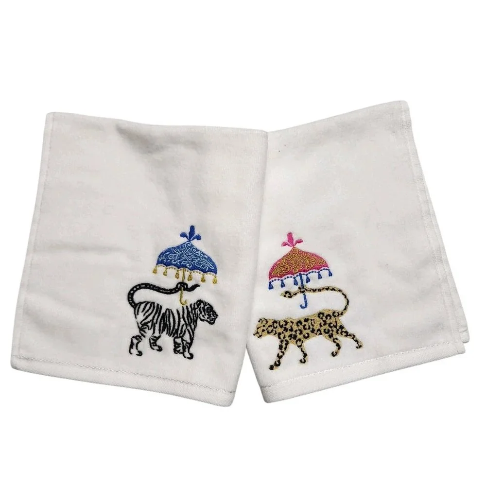 GE LIVING Embroidered Circus Animals Leopard and Tiger Decorative Hand Towels
